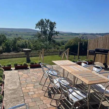 Oak House 度假居 莱伯恩